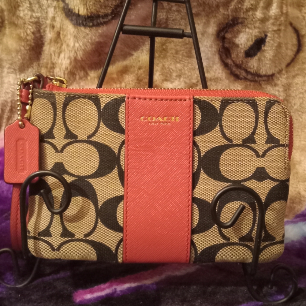 Coach Signature Canvas Wristlet in Coral and Tan EUC